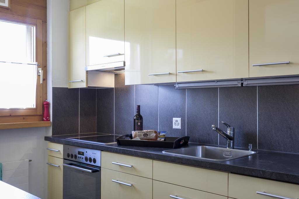 Apartment Haus Arnika Obersaxen Extérieur photo