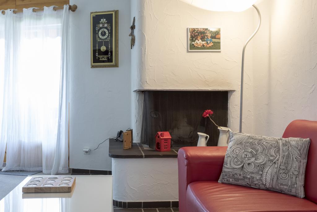 Apartment Haus Arnika Obersaxen Extérieur photo